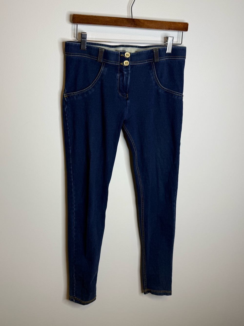 Freddy WR.UP butt lifting pants. Size 6 medium blue